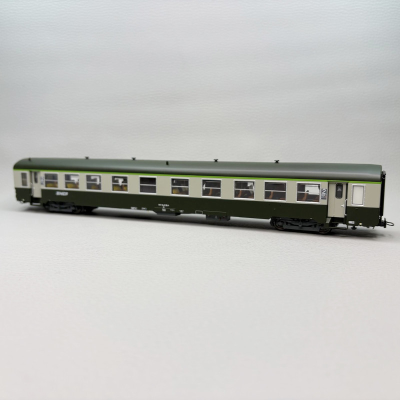R37 42516 - Voiture USI, B10t, 2CL, Sud Est, Chambéry, Logo Nouille blanc, SNCF