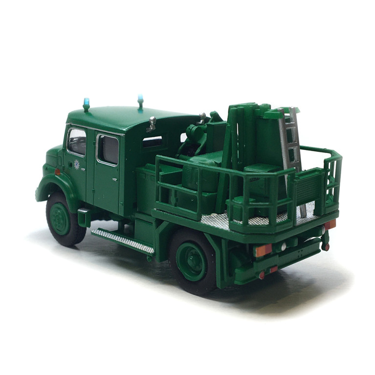 Véhicule léger à mât Mercedes LA 911, police de Munich, 1966 - BREKINA 47193 - HO 1/87
