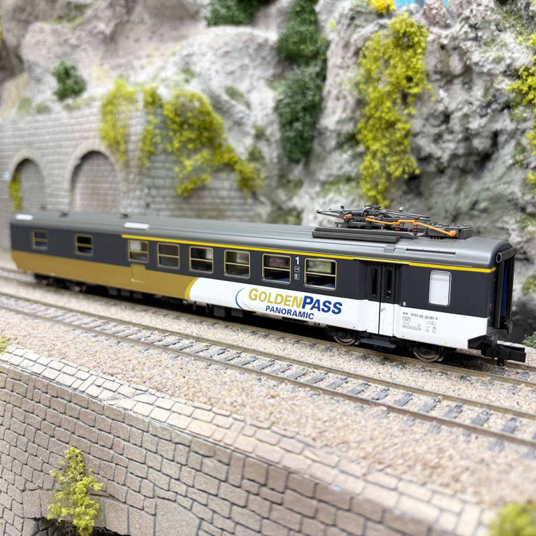 Voiture restaurant unifiée type I WR, "Goldenpass", BLS, éclairage, Ep. V - PIKO 96674 - HO 1/87