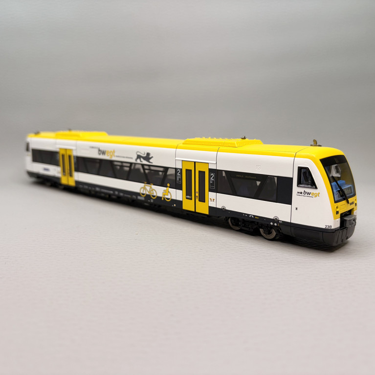 Autorail diesel regio Shuttle RS1, 650 634-8, D-SWEG - MARKLIN 36966