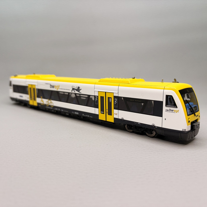 Autorail diesel regio Shuttle RS1, 650 634-8, D-SWEG - MARKLIN 36966