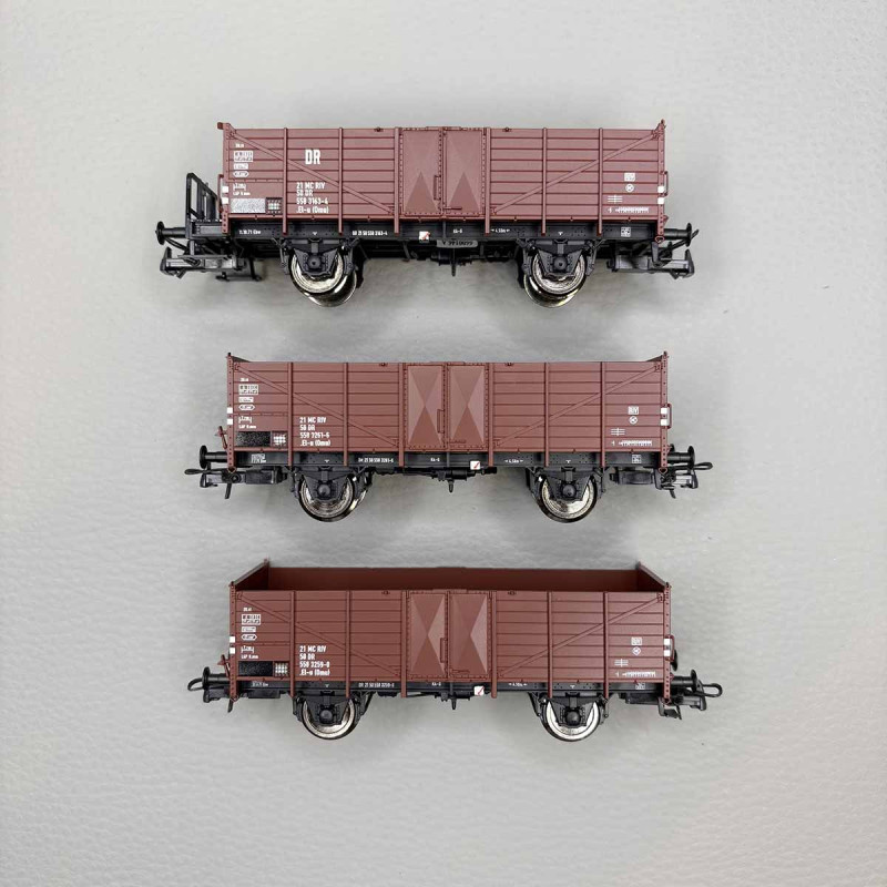 3 wagons tombereaux type EI-u (Omu), 2 essieux, DR - ROCO 6600146