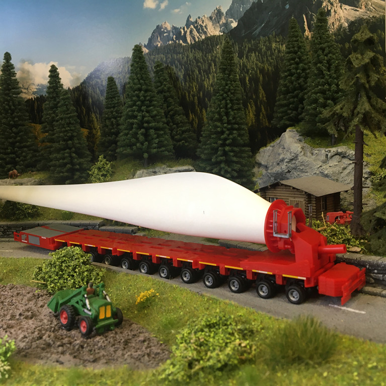 Transporteur de pale d'éolienne, Goldhofer FTV 300, avec pale, Mammoet - HERPA 320054 - HO 1/87