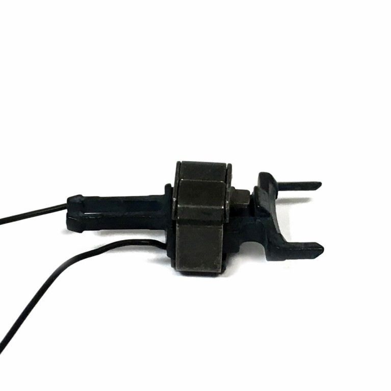 Attelage électrique avec fixation NEM standard -HO-1/87-ROCO 129677