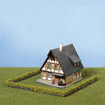 7 haies,  7mm de hauteur, 9cm de longueur - HEKI 1183 - HO, TT, N