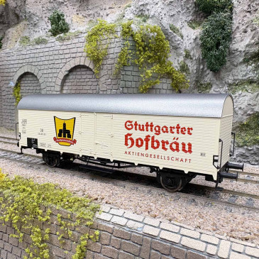 Wagon couvert frigorifique de type Tnfhs 38, Stuttgarder Hofbräu, DB, Ep. III - BRAWA 50971 - HO 1/87