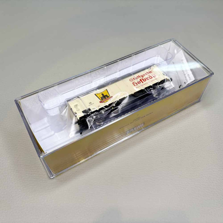 Wagon couvert frigorifique de type Tnfhs 38, Stuttgarder Hofbräu, DB - BRAWA 50971