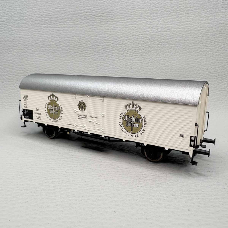 Wagon couvert frigorifique de type Tnfhs 38, Warsteiner Brauerei, DB - BRAWA 50963