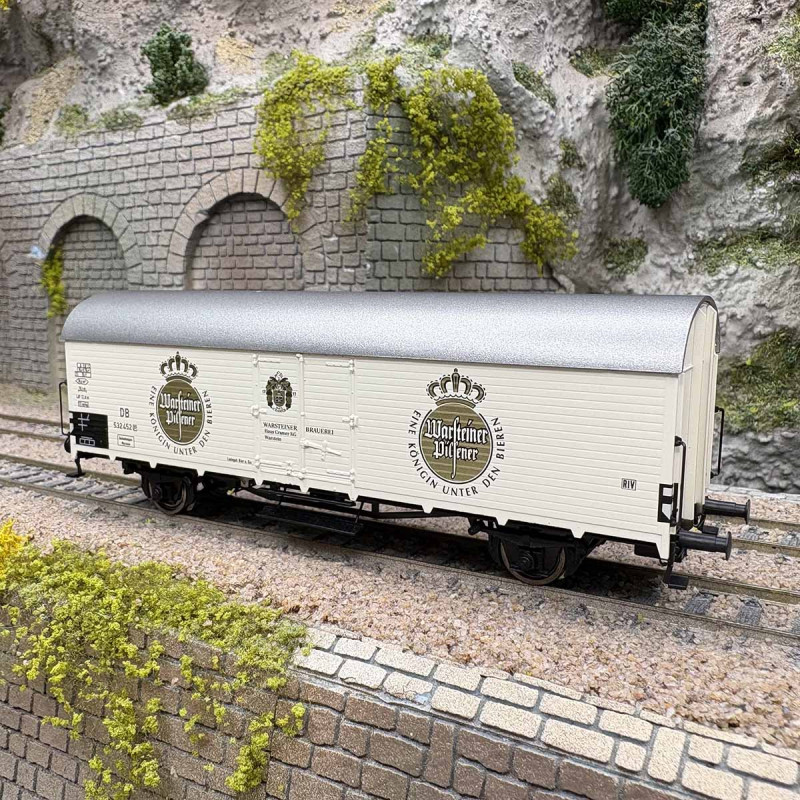 Wagon couvert frigorifique de type Tnfhs 38, Warsteiner Brauerei, DB, Ep. III - BRAWA 50963 - HO 1/87