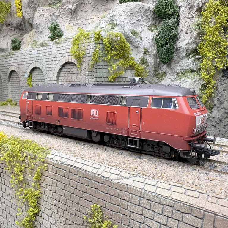 Locomotive diesel BR 218 464-6, DB, Ep. V, digital son - MARKLIN 39217 - HO 1/87