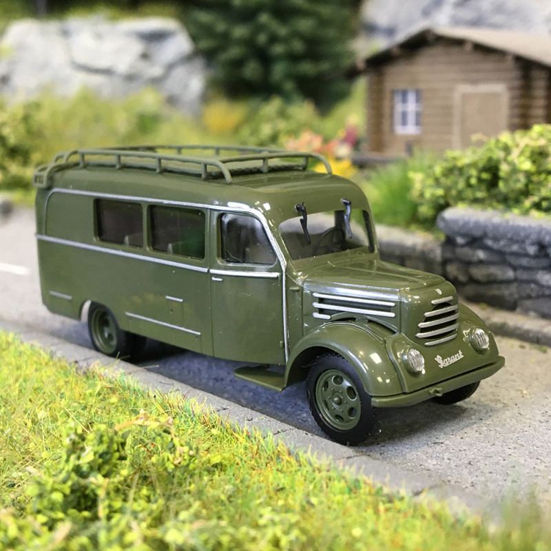 Robur Garant K30, NVA - BUSCH 51855 - HO 1/87