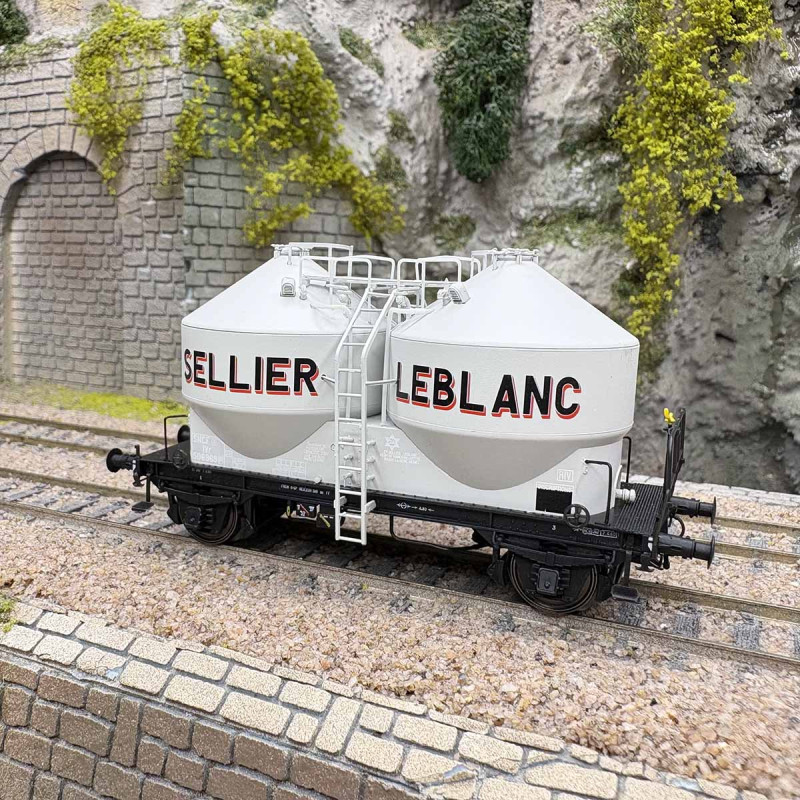 Wagon cimentier 2 essieux, décoration "Sellier Leblanc", SNCF, Ep. III - R37 43118 - HO 1/87