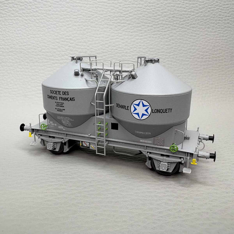 R37 43124 - Wagon cimentier 2 essieux, décoration "Demarle Lonquety", SNCF
