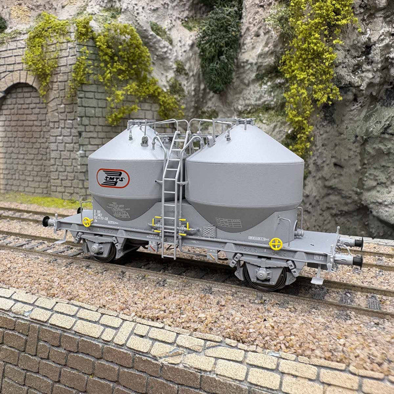 Wagon cimentier 2 essieux, décoration "SMTS", SNCF, Ep. IV - R37 43125 - HO 1/87