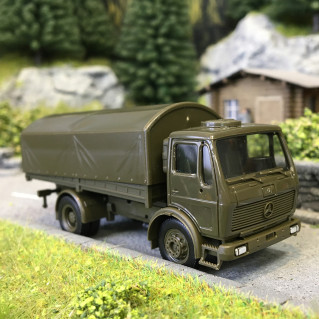 MERCEDES Arocs MP5 BigSpace 8x4 avec grue PALFINGER PK1650, bleu