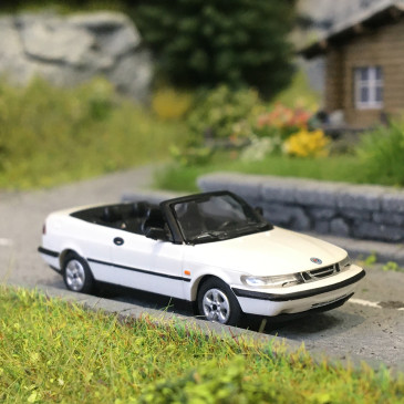 Saab 900, turbo 16S cabriolet, blanc, 1995 - Minichamps 870170130 - 1/87