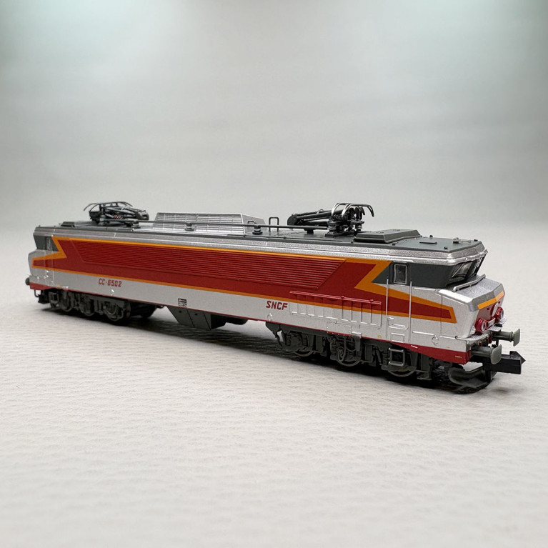 Locomotive électrique CC 6502, "livrée d'origine argent", SNCF - ARNOLD HN2650S