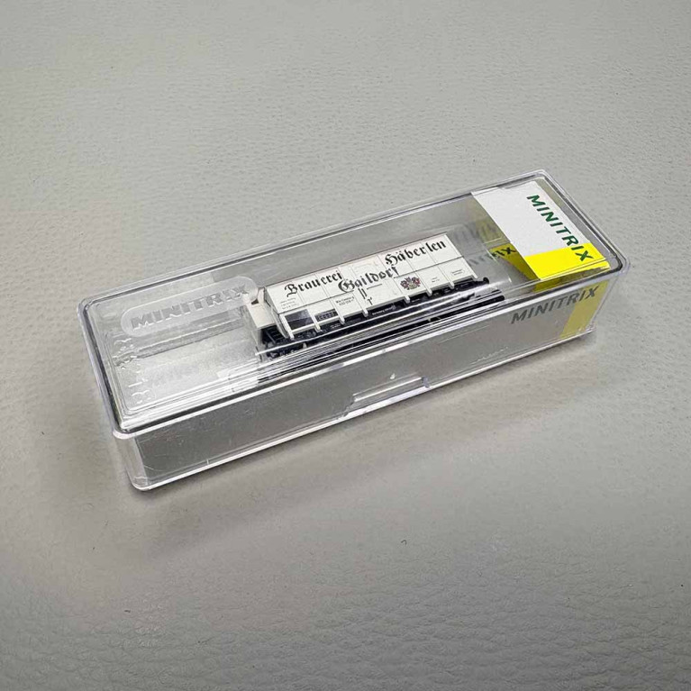 Wagon isotherme pour le transport de bière, "Häberlen", KWSt.E. - MINITRIX 18994