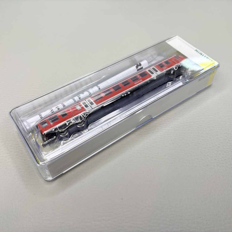 Voiture pilote de type Bnrbdzf 480.1, 2CL, "Regio", DB - MINITRIX 18462