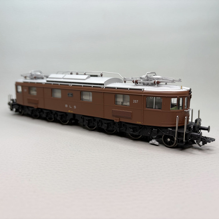 Locomotive électrique Ae 6/8, 207, BLS - MARKLIN 38680