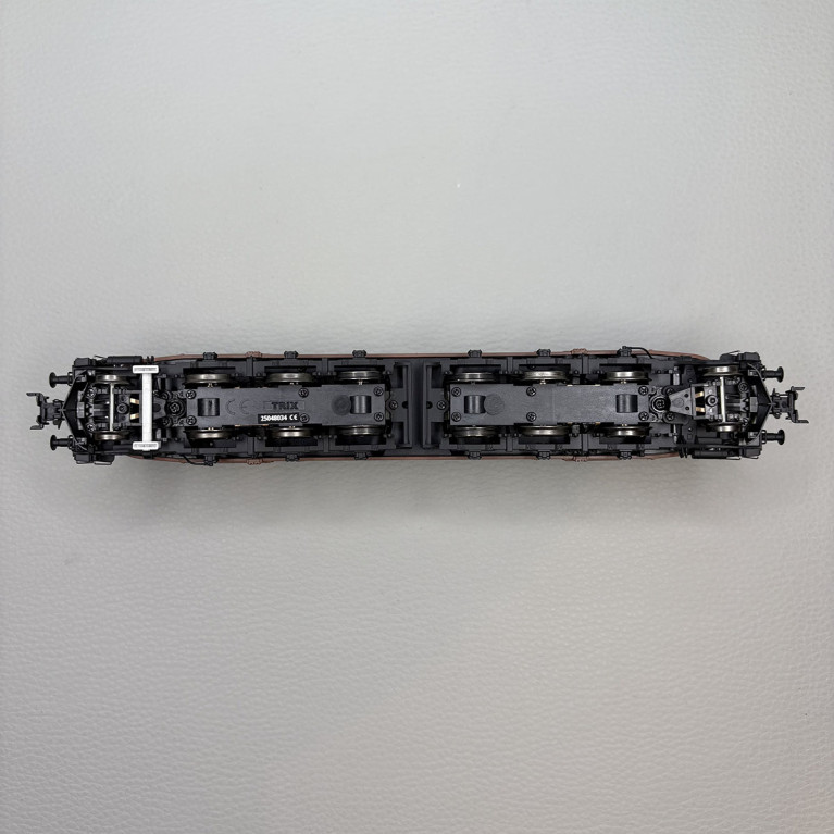 Locomotive électrique Ae 6/8, 207, BLS -TRIX 25680