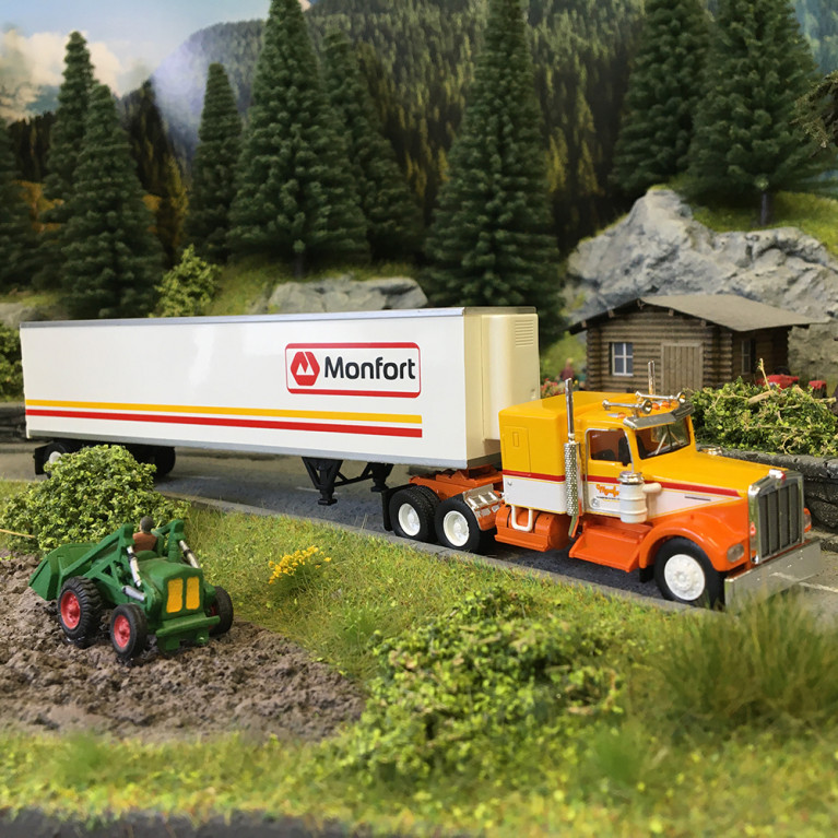 Semi remorque frigorifique, Kenworth W900, Montfort, 1977 - BREKINA 86257 - HO 1/87
