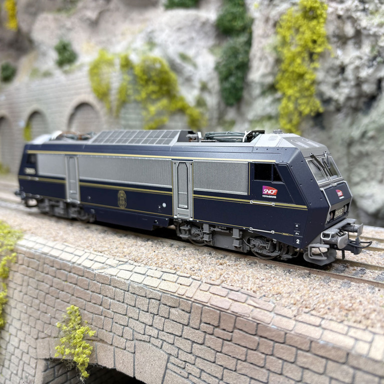 Locomotive électrique BB 26005,  "Train Spéciaux", logo Carmillon, SNCF, Ep. VI - ROCO 7500168 - HO 1/87