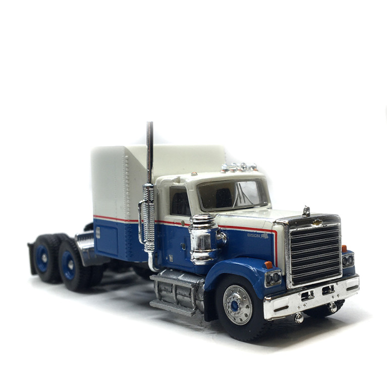 Tracteur, Chevrolet Bison, blanc, bleu, 1980 - BREKINA 85781 - HO 1/87