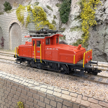 Locomotive de manœuvres électrique Ee 3/3 N°16352, SBB CFF FFS, Ep. V, digital son - TRIX 25330 - HO 1/87