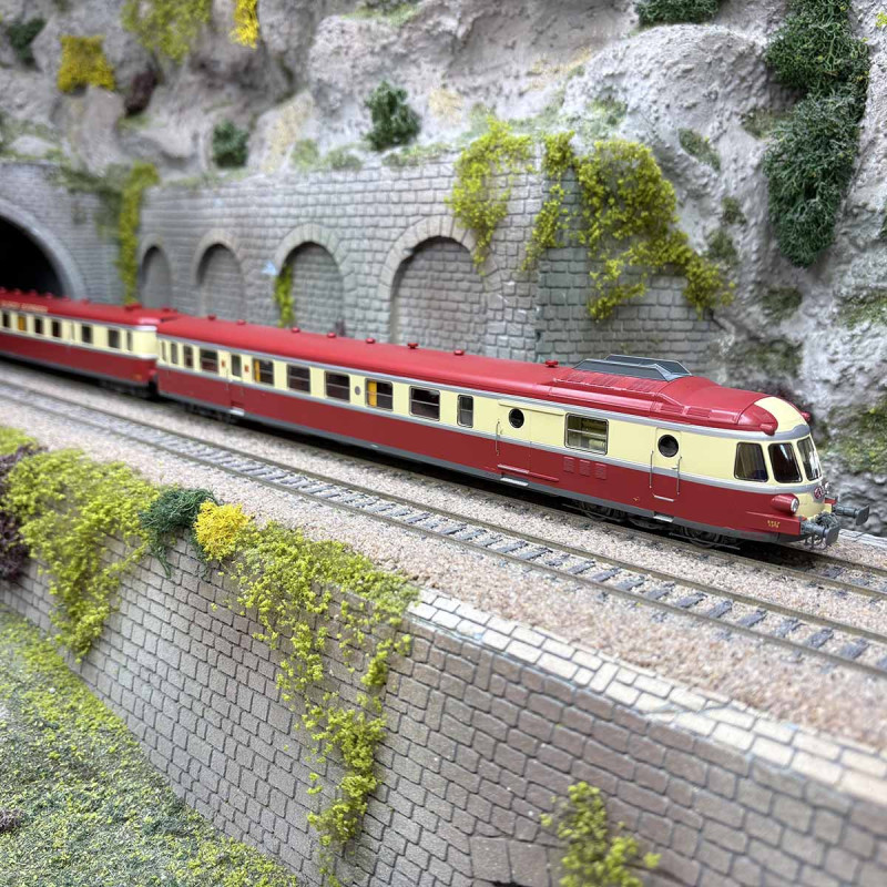 Automotrice RGP1, X 2779 + XR 7779, TEE, Lyon-Vaise, SNCF, Ep. III et IV - REE MB-258 - HO 1/87