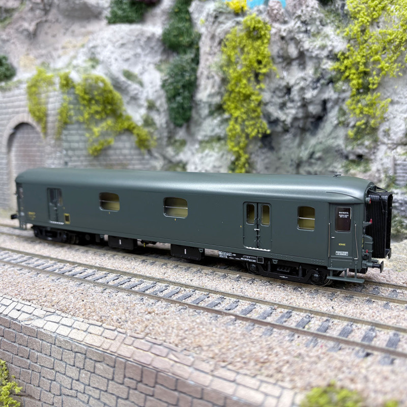 Fourgon rapide Nord Dd4myi, feux de fin de convoi + éclairage, SNCF, Ep. IIId - LSMODELS 31206 - HO 1/87