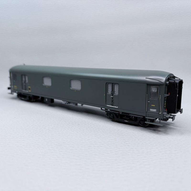 Lsmodels 31206 - Fourgon rapide Nord Dd4myi, feux de fin de convoi + éclairage, SNCF