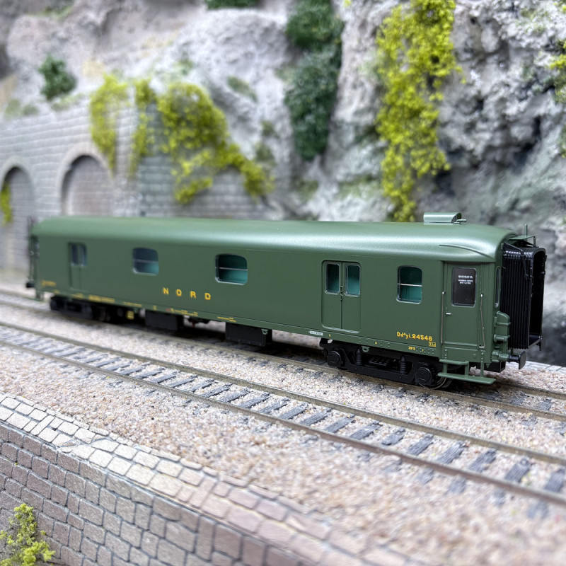 Fourgon rapide Nord Dd4yi, feux de fin de convoi + éclairage, Cie du NORD, Ep. IIa - LSMODELS 31204 - HO 1/87