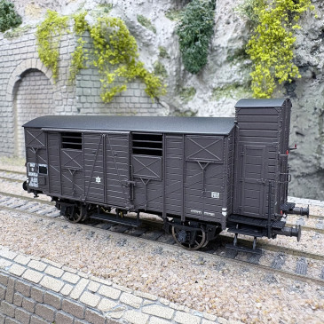 Wagon OCEM couvert, Kf 19, 2 essieux, avec guérite, SNCF, Ep. IIIb - LSMODELS 31311 - HO 1/87