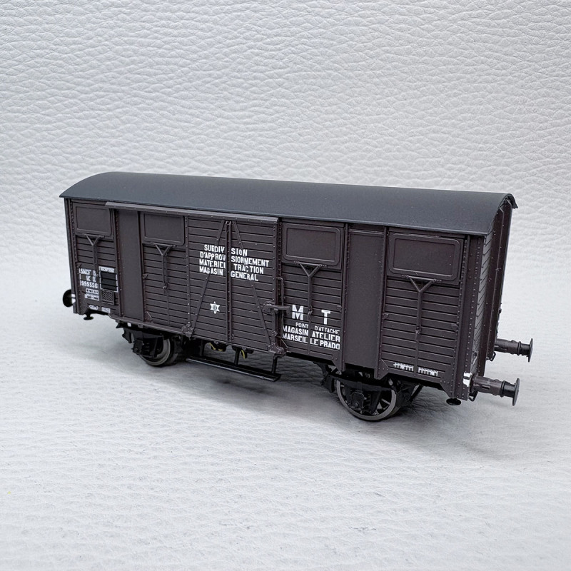 Lsmodels 31305 - Wagon OCEM couvert, IK 29, 2 essieux, SNCF