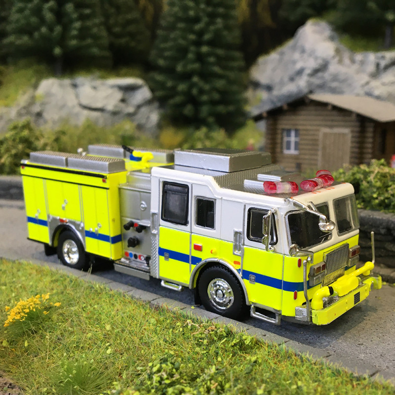 Seagrave attacker, jaune, blanc, 2013 - PCX 870847 - HO 1/87