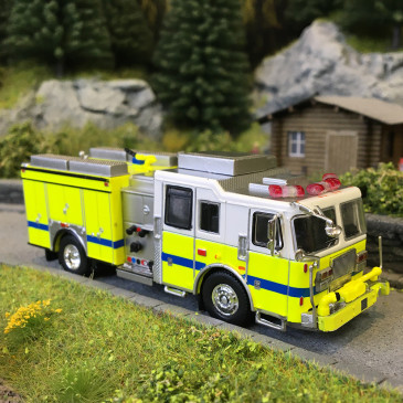 Seagrave attacker, jaune, blanc, 2013 - PCX 870847 - HO 1/87