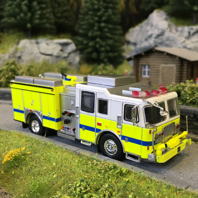 Seagrave attacker, jaune, blanc, 2013 - PCX 870847 - HO 1/87