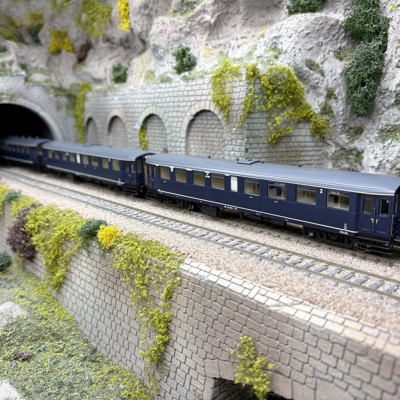 3 voitures voyageurs de type A, AB et B, "Blokkendoos", NS, Ep. III - ROCO 6200054 - HO 1/87