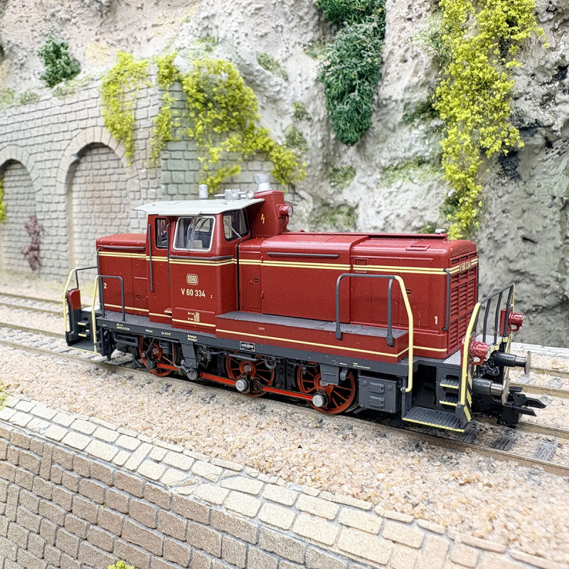 Locomotive diesel de manœuvre, V 60 334, DB, Ep. III, digital son - MARKLIN 38600 - HO 1/87