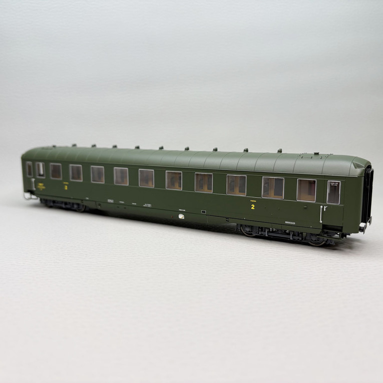 Voiture voyageurs type B10 myfi, 2CL, "ex type 39 allemande", SNCF - BRAWA 51121