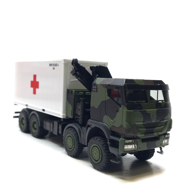 Iveco Trakker, avec grue et conteneur de la Croix Rouge - HERPA 747288 - HO 1/87