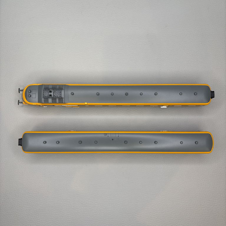 REE MB-261S -Automotrice RGP1, X 2726 + XR 7764, orange / alu, Metz, SNCF