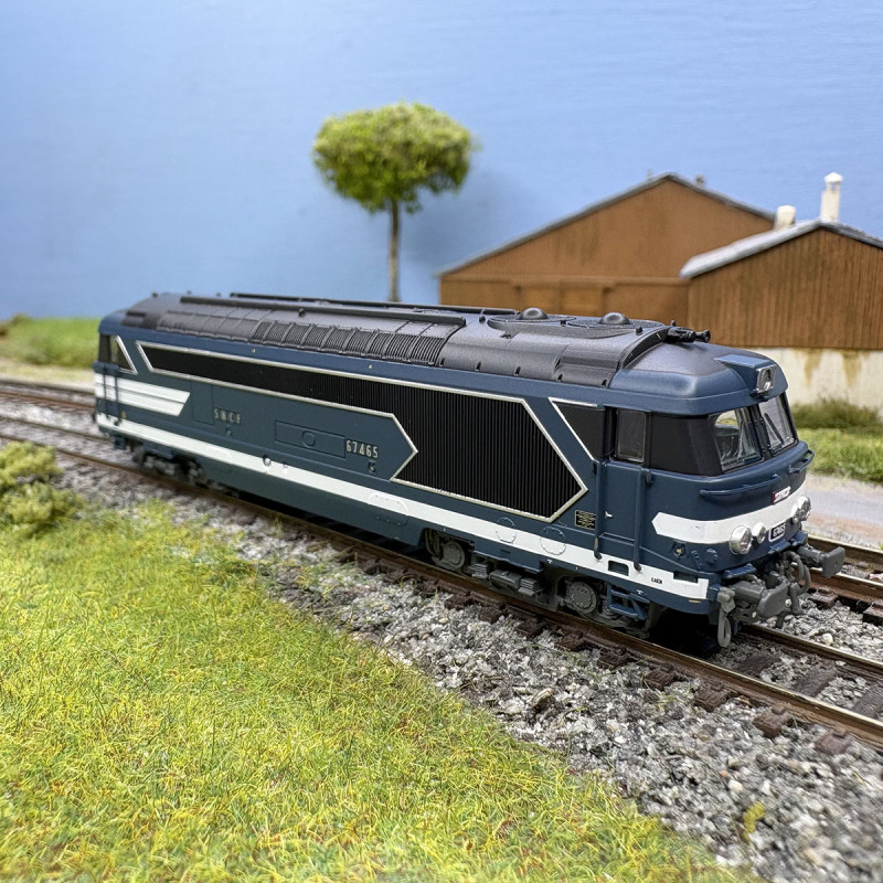 Locomotive diesel, BB 67465, à plaques, Caen, SNCF, Ep. IV - REE NW-334 - N 1/160