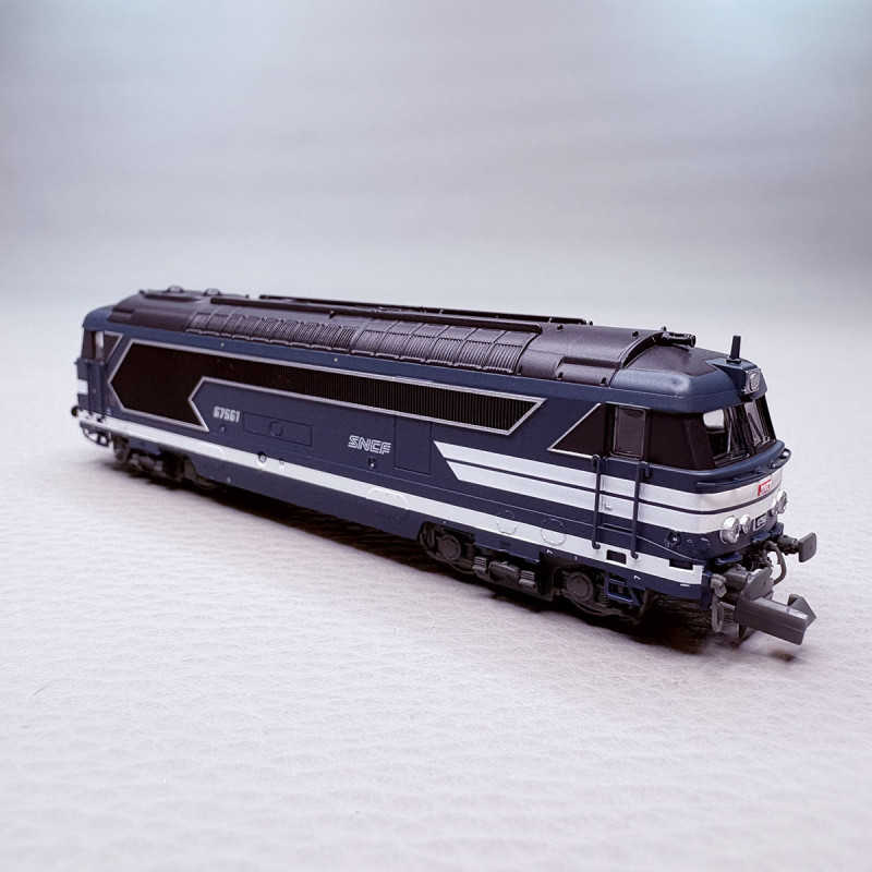 Locomotive diesel, BB 67561, Logo Nouille, Marseille - REE NW-335