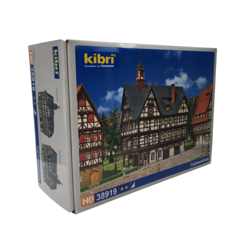 Maison à colombages - KIBRI 38919 - HO 1/87