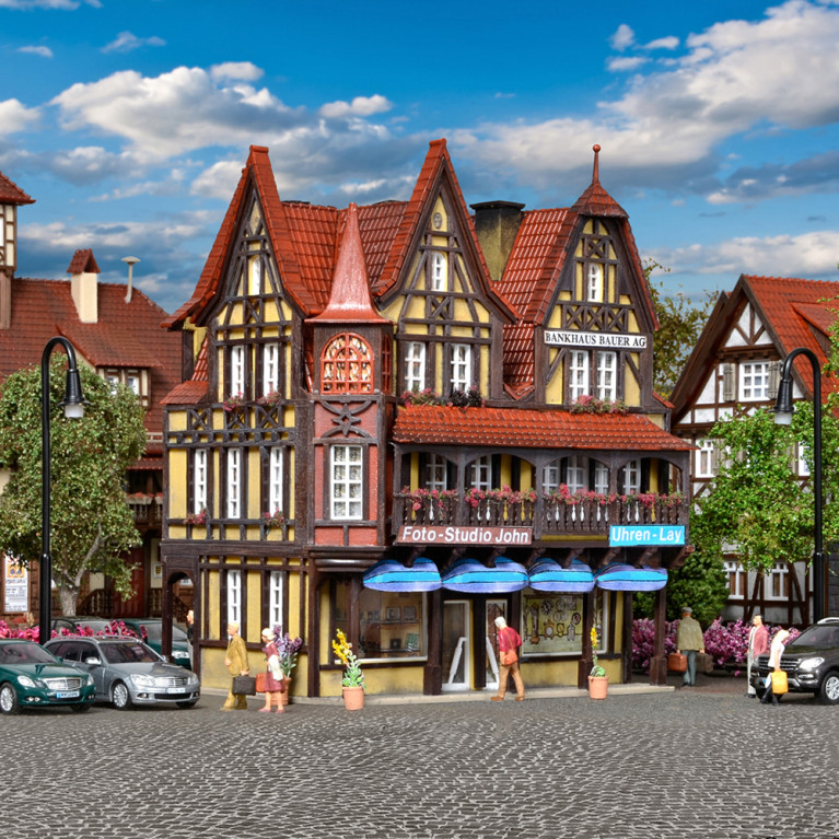 Commerce, avec éclairage intérieur, LED, kit fonctionnel - VOLLMER 43841 - HO 1/87