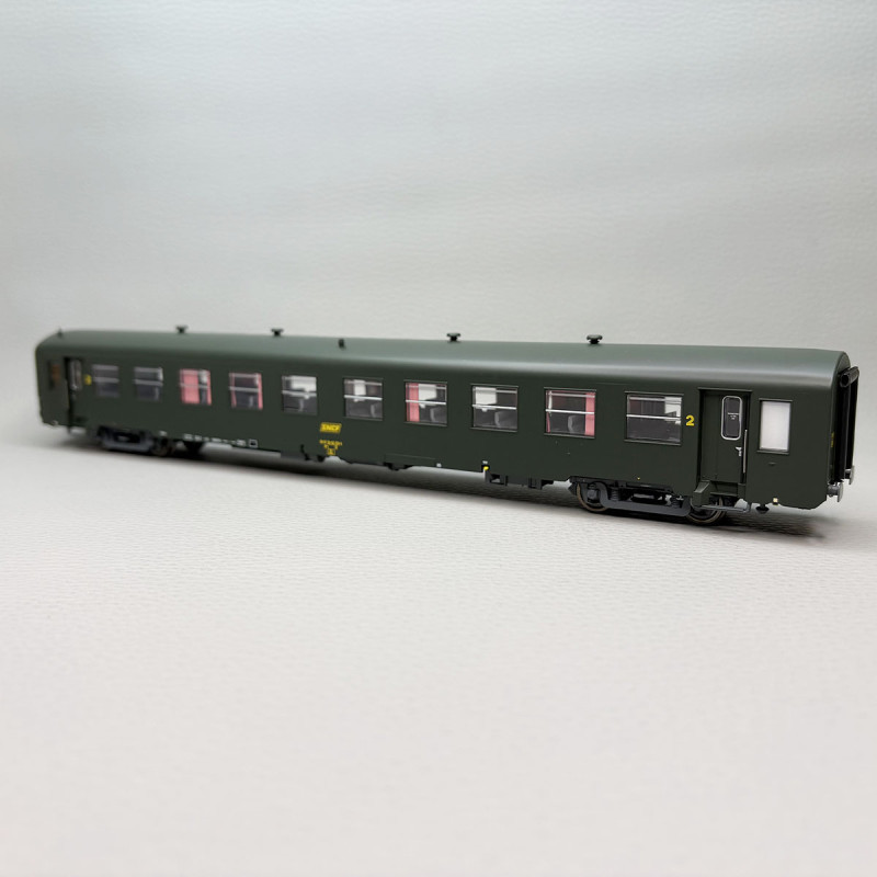 Lsmodels MW40031 - Voiture USI, B10t U61, 2CL, caisse longue, logo Encadré jaune, SNCF