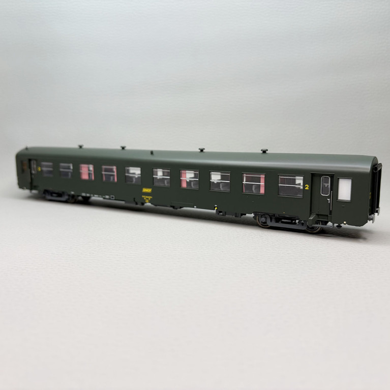 Lsmodels MW40031 - Voiture USI, B10t U61, 2CL, caisse longue, logo Encadré jaune, SNCF