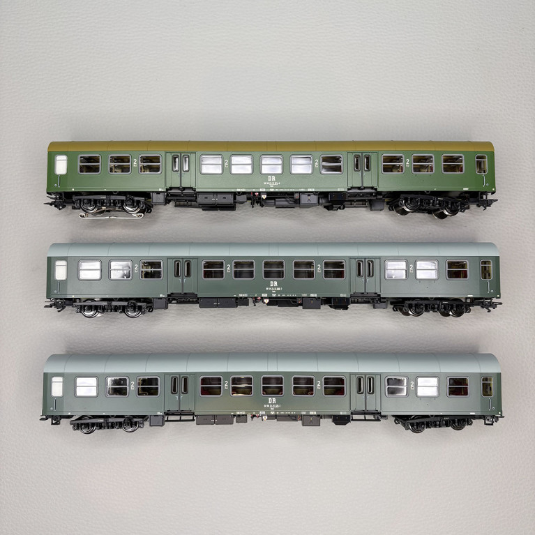 3 voitures voyageurs type Bmh, 2CL, DR - MARKLIN 42580